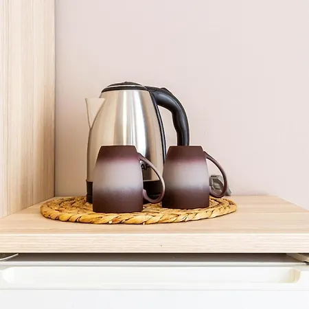 41 - Central, Access * Himarë